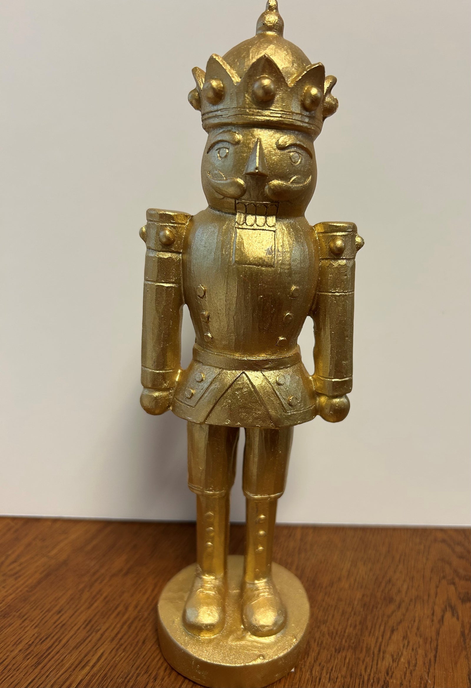 Small King Nutcracker