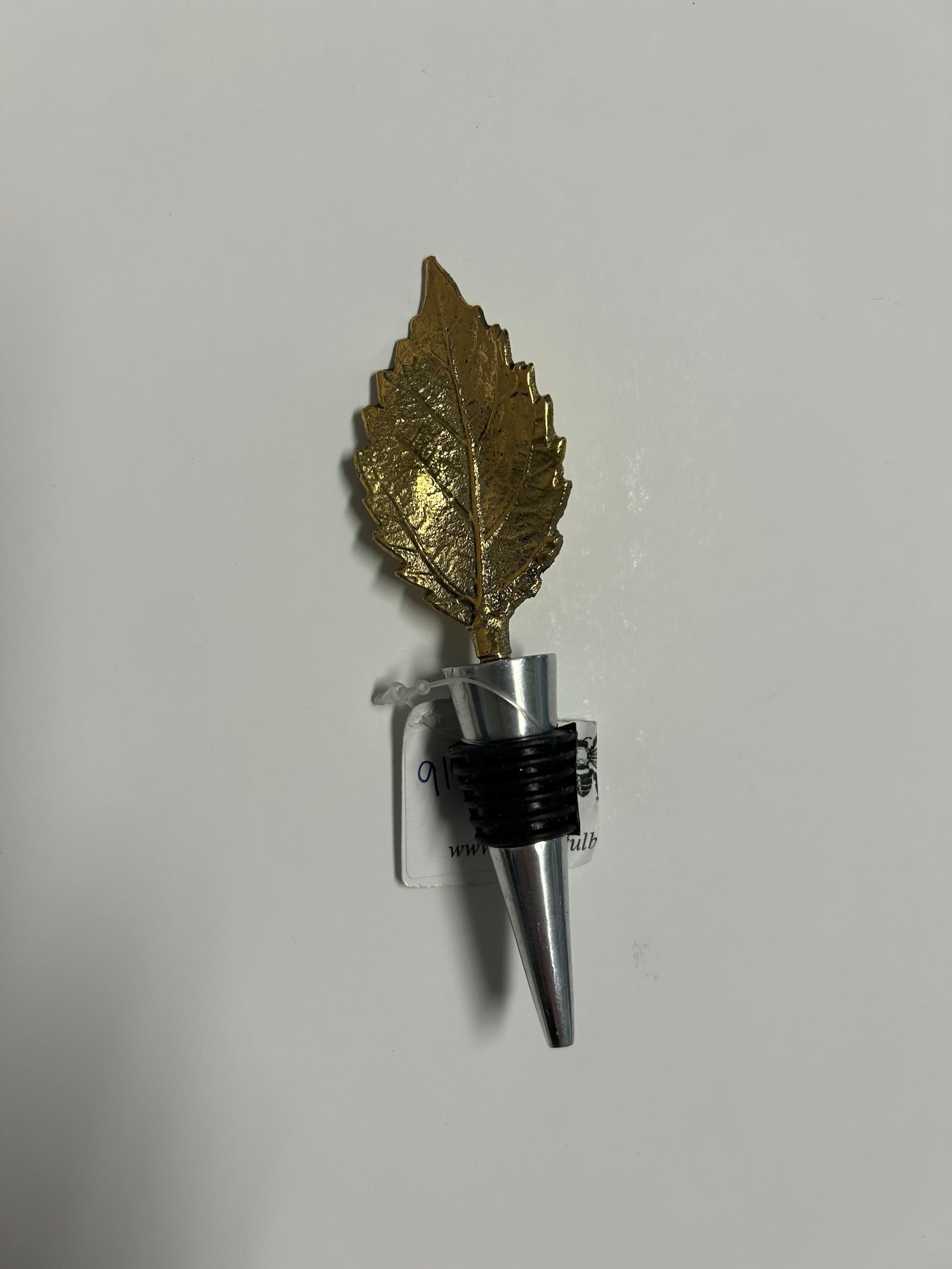 Gold leaf wine stopper
