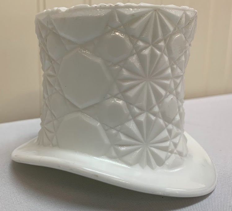 Milkglass Hat