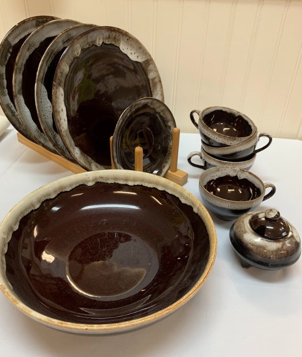 Old Hickory Drip Glaze Dish Set Of 11