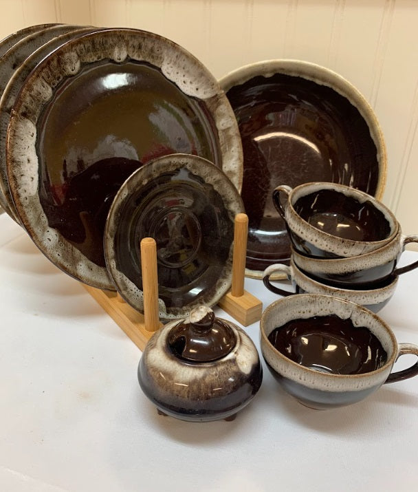 Old Hickory Drip Glaze Dish Set Of 11