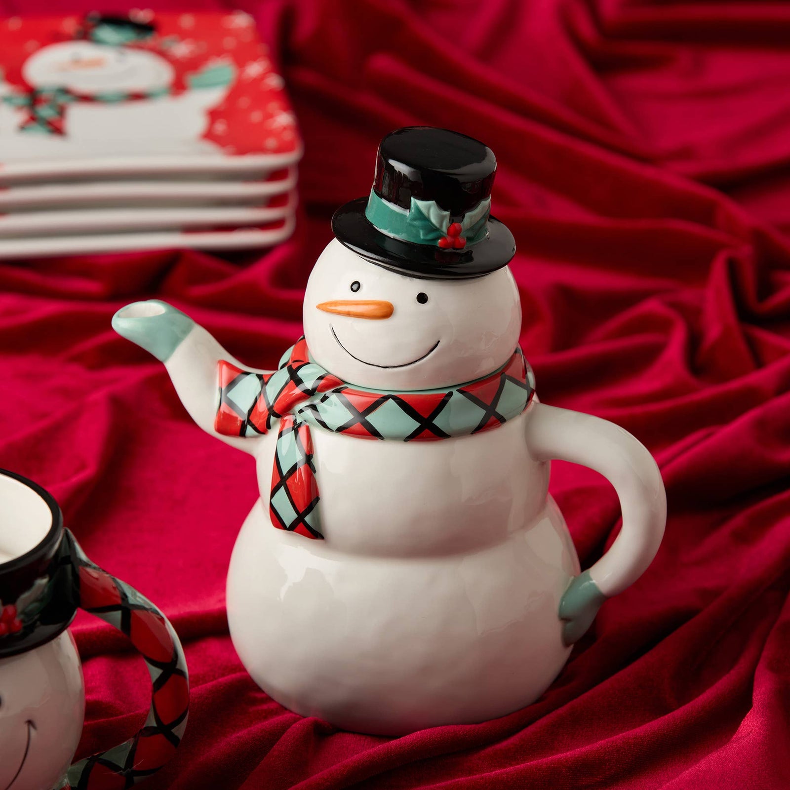 Christmas Whimsy Snowman 3-D Teapot 36 oz.