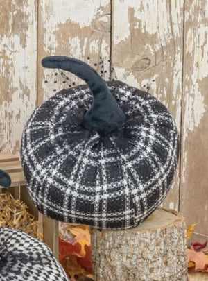 Black And White Plaid Pumpkin Asst